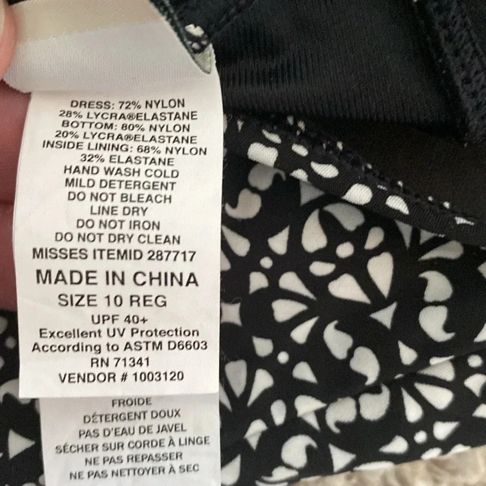 L.L. Bean Slimming Skirted One-Piece Swimsuit - UPF 40+, 10 Regular - Picture 5 of 12